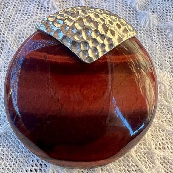 Vintage Whitney Kelly Large Red Tiger Eye & Sterling Pendant Necklace - Picture 3 of 14